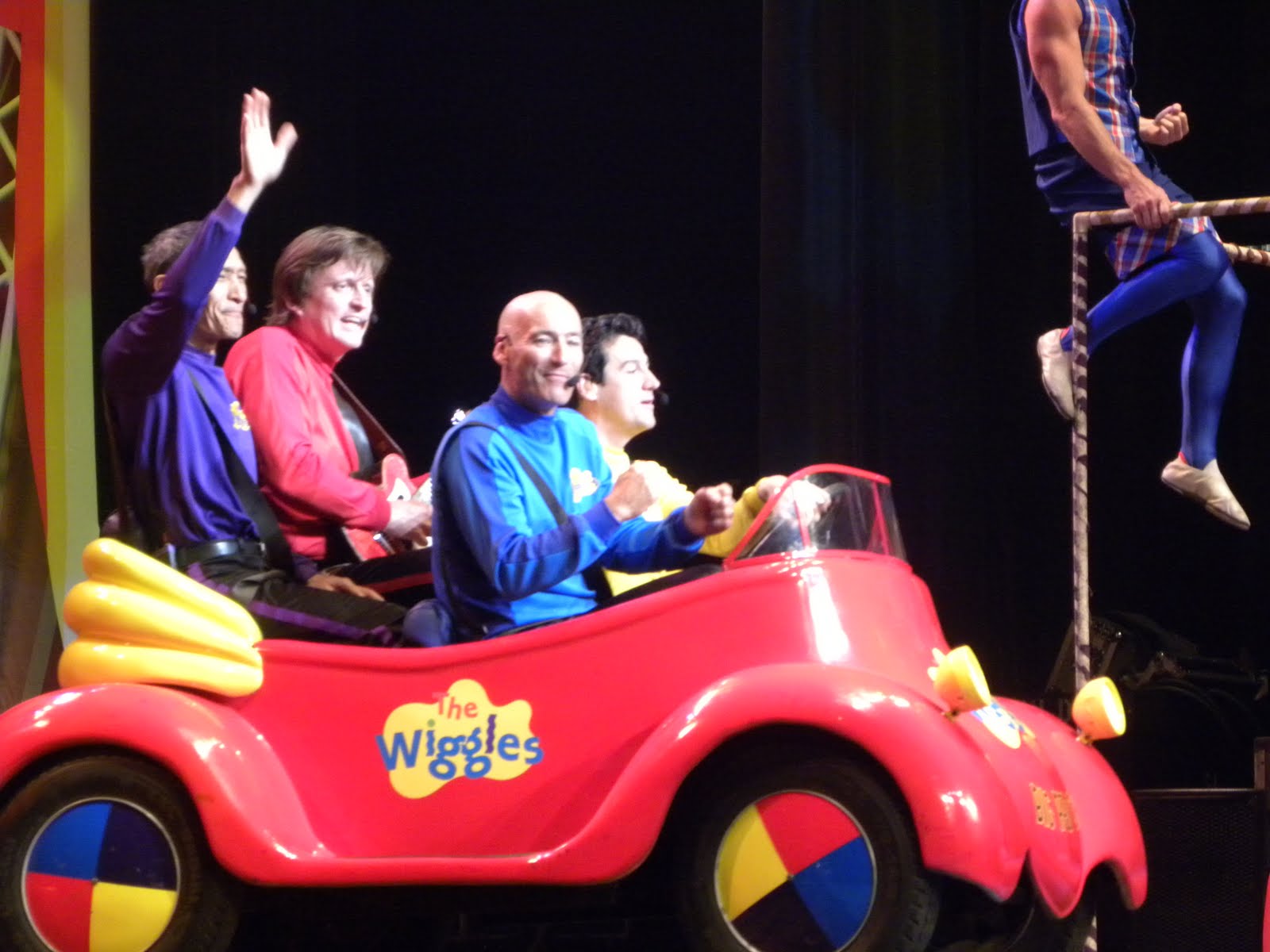 Hurrikains The Wiggles! (8.13.10)