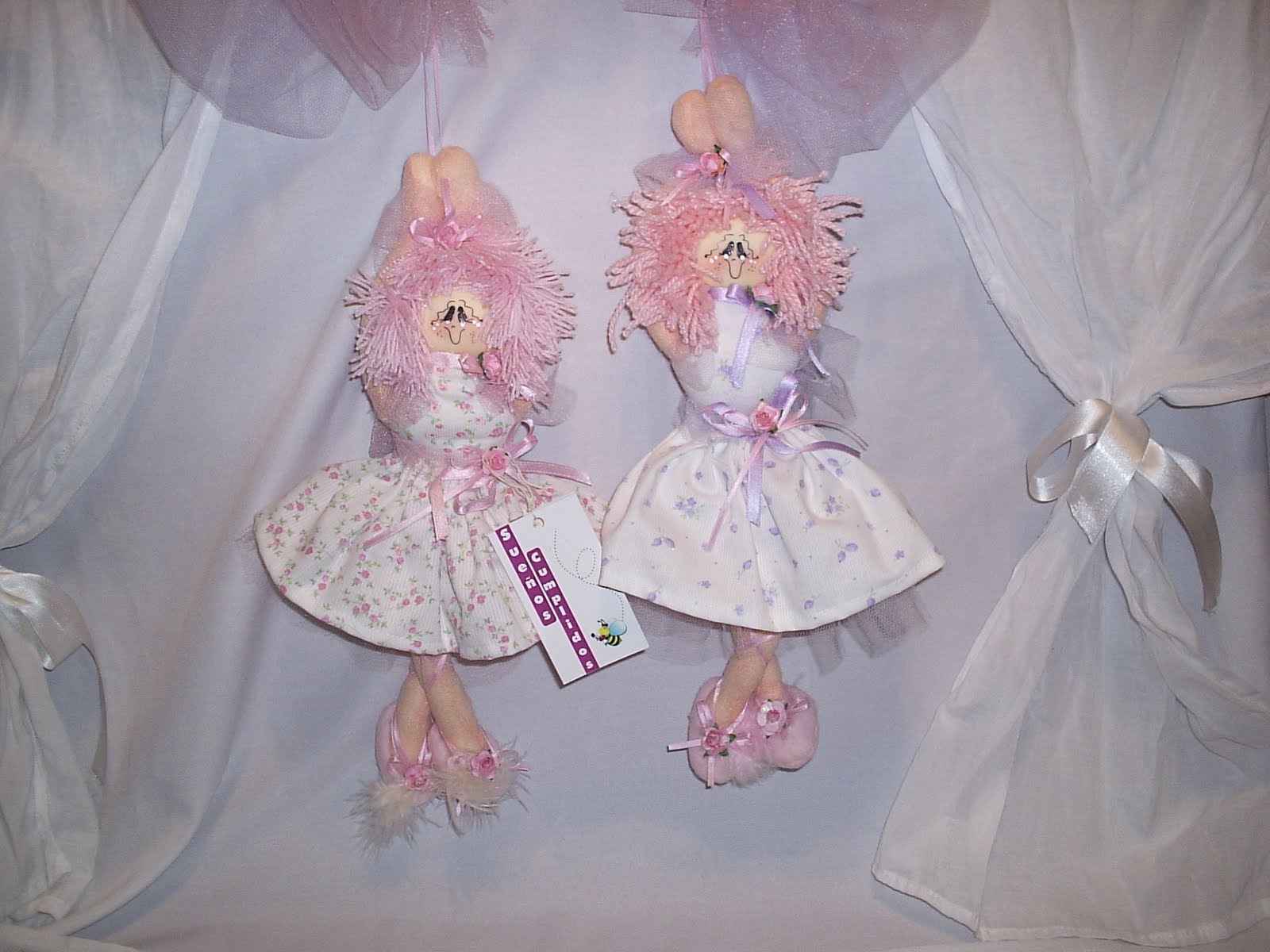 How A Drag Queen Tucks