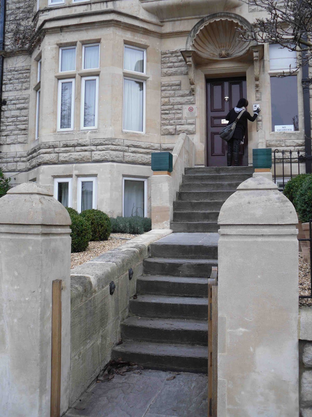 [front+of+building.jpg]