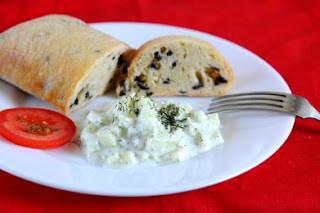 Tzatziki (la micul dejun, doar in weekend)