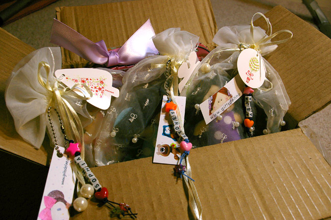 [gift1.jpg]