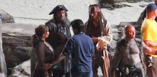 primera imagen de ian mcshane como barbanegra en piratas del caribe