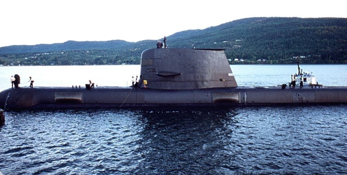 Торпеда длина. Collins подводная лодка. Подводной лодкой класса "Коллинз. Подводных лодок класса Collins. Подлодка Австралии Коллинз.