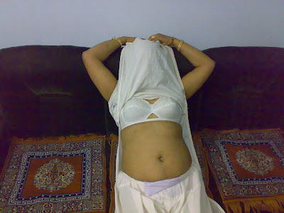 Girl Removing chudidhar top