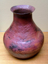 red vase #1