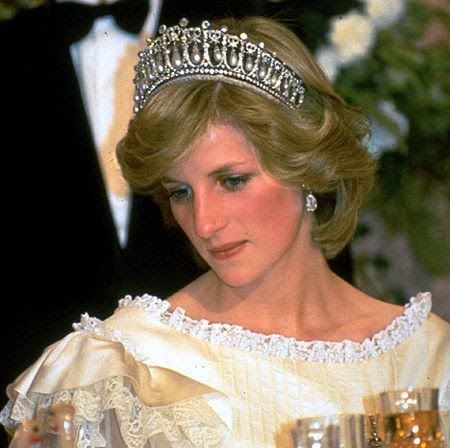 Best Cool Pics: Princess Diana Queen Of Hearts