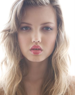 ups and downs smiles and frowns: lindsey wixson