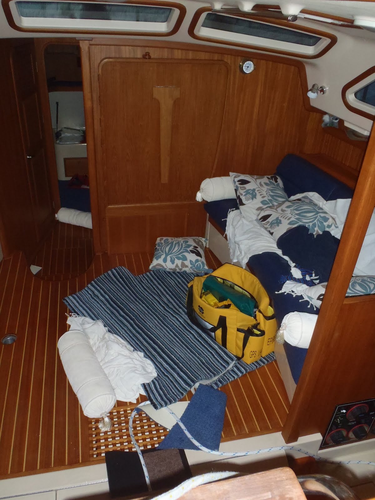 Faraway Sailing from BVI's back to St Maarten