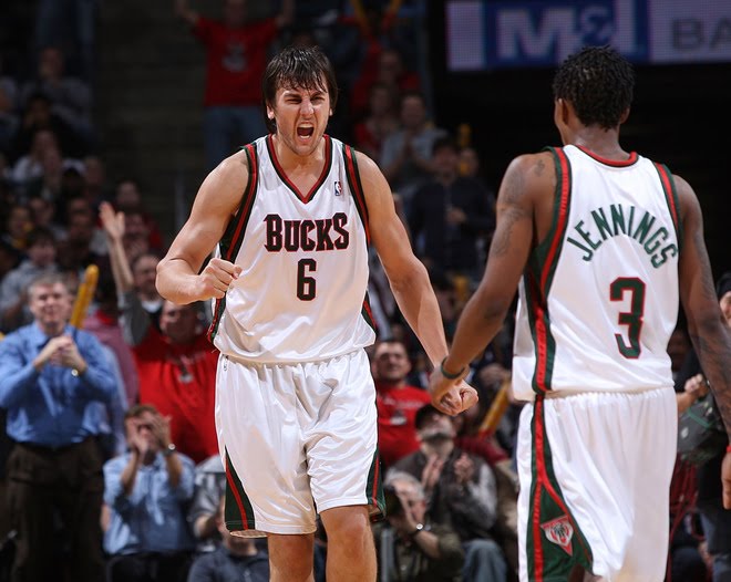 [bucks.jpg]