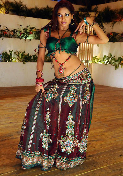udaya bhanu from leader item song glamour  images