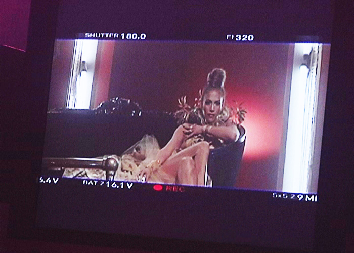 jennifer lopez on the floor video pictures. Posted in: Foto,Jennifer Lopez