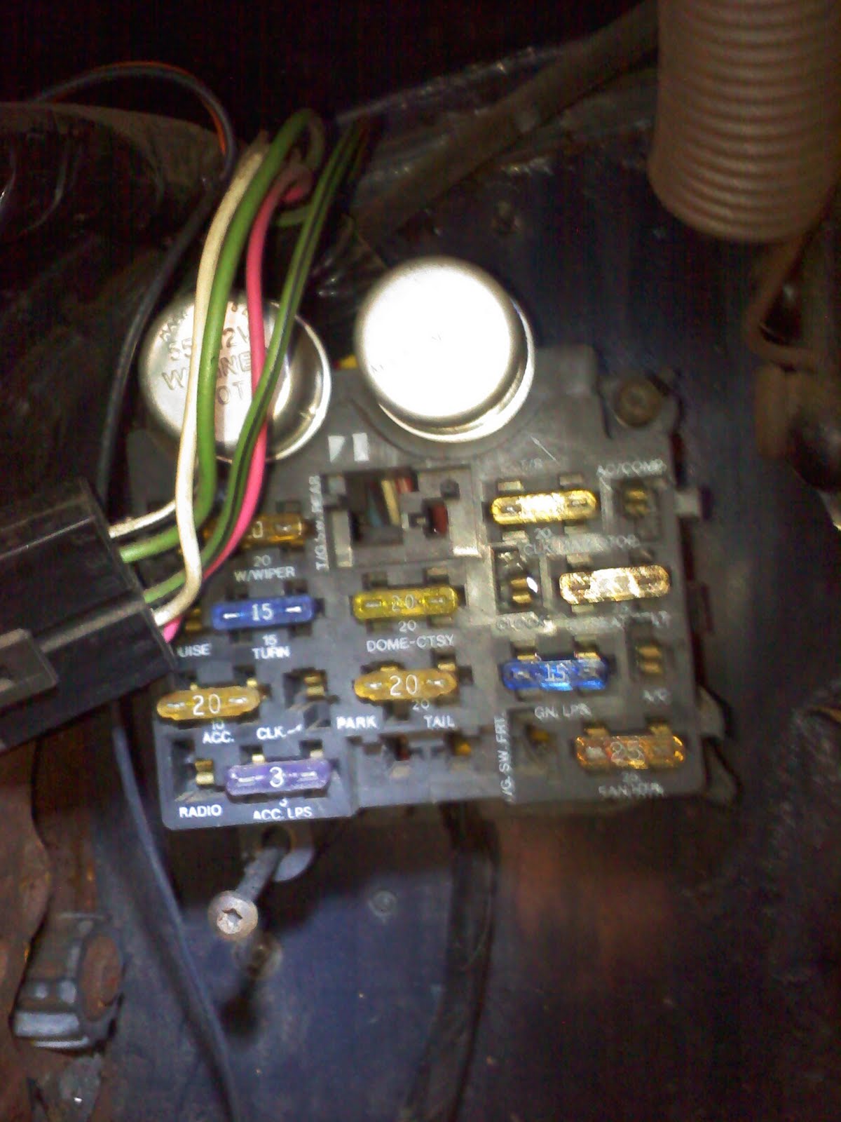 Continuing Removing Parts From the Tub | 1983 CJ7 Rebuild rebuild 1993 jeep yj fuse box 