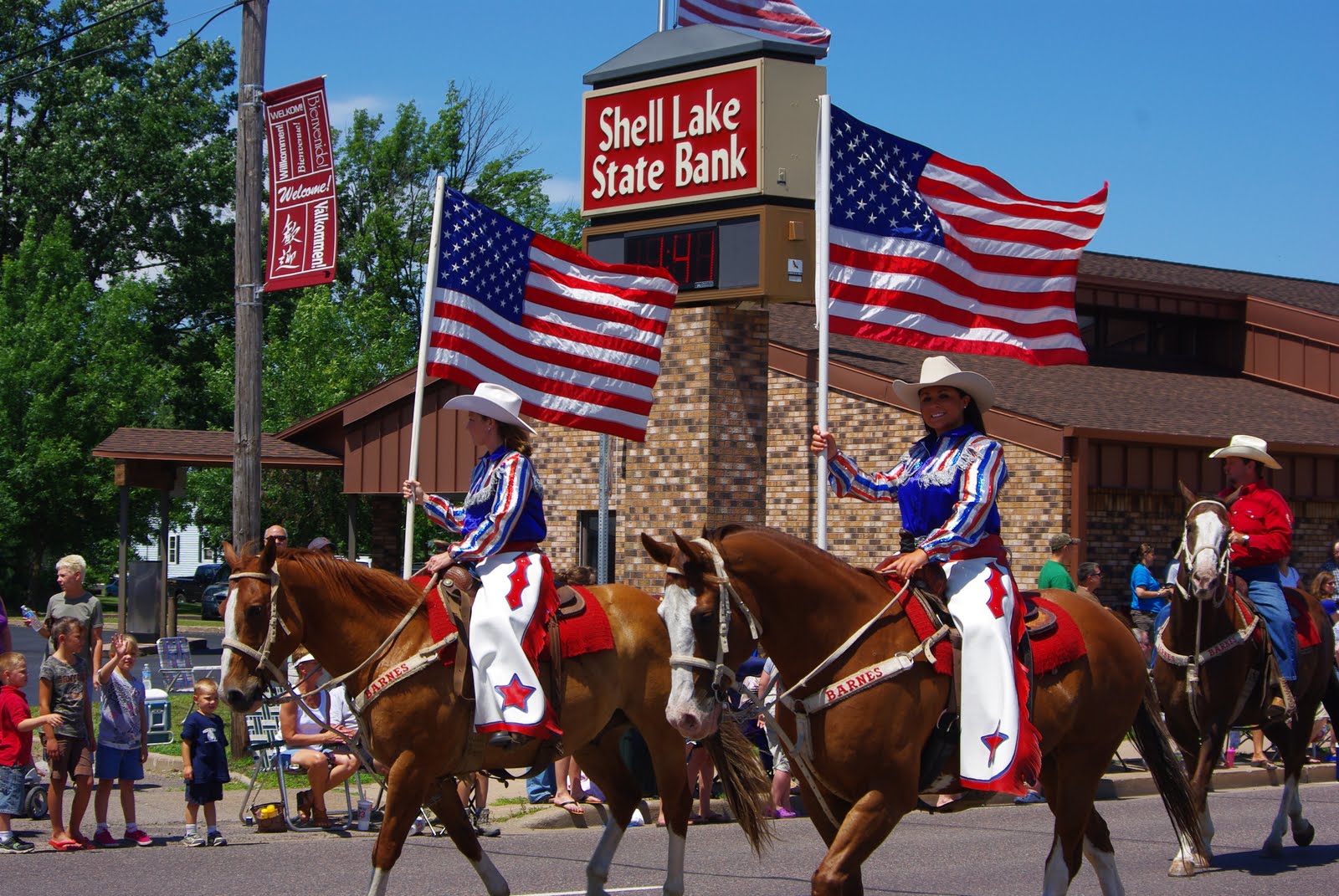Life in Rice Lake, WI Another parade Spooner