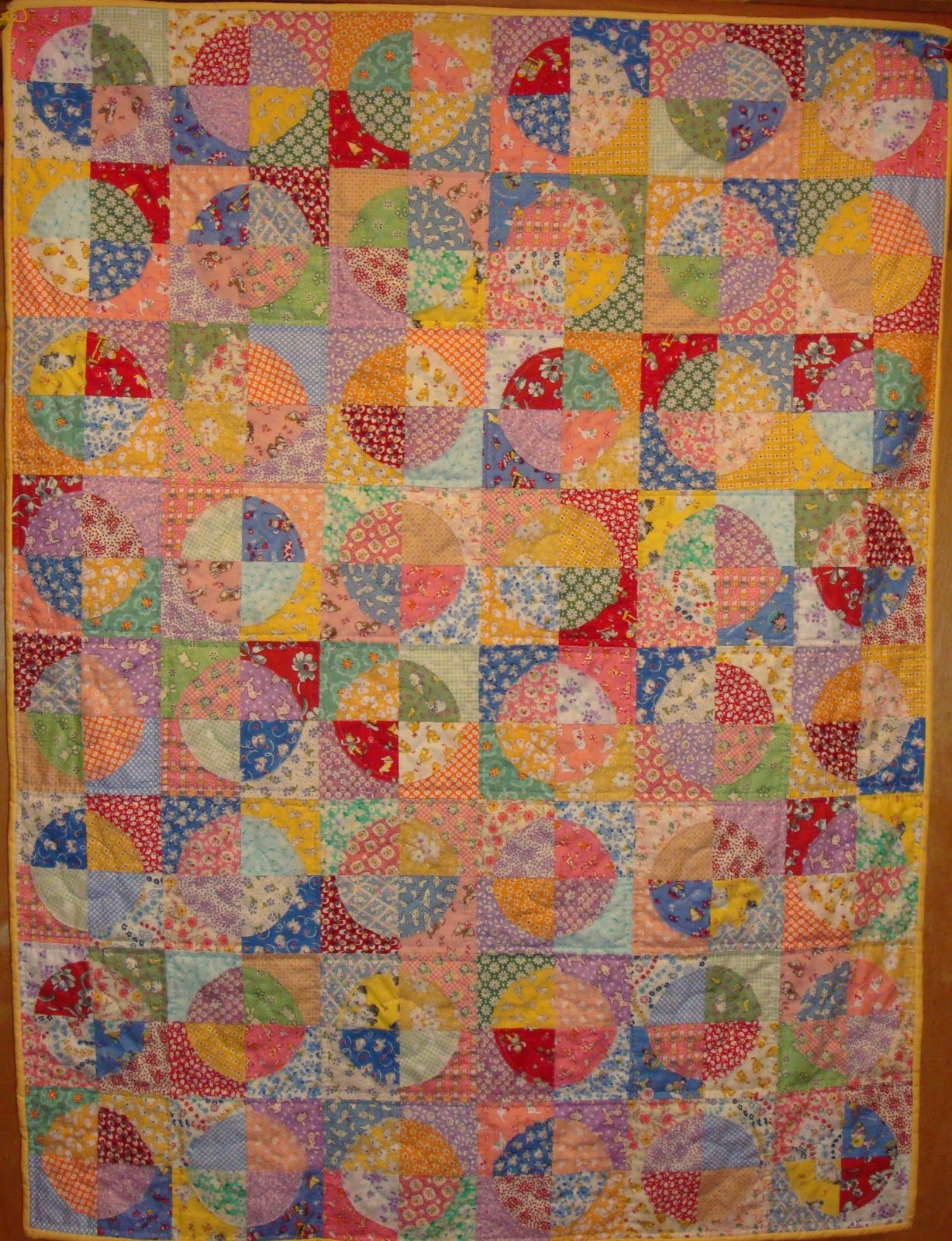 Simply Sandy My Raw Edge Circle Quilt