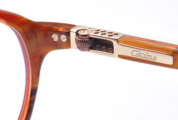 Gas lighter glasses - collectible luxury eyewear from Qoins