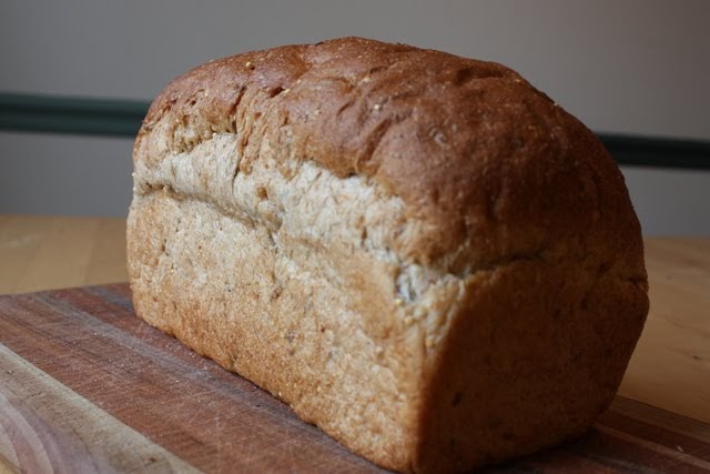 a-d-a-s-h-of-delish-14-grain-bread