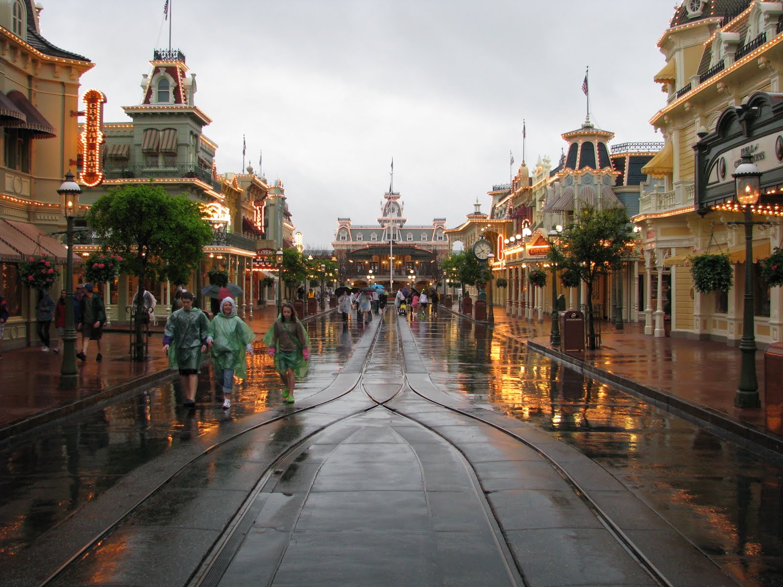 A Rainy Day At Disney World Means A Great Day To Visit The Magic