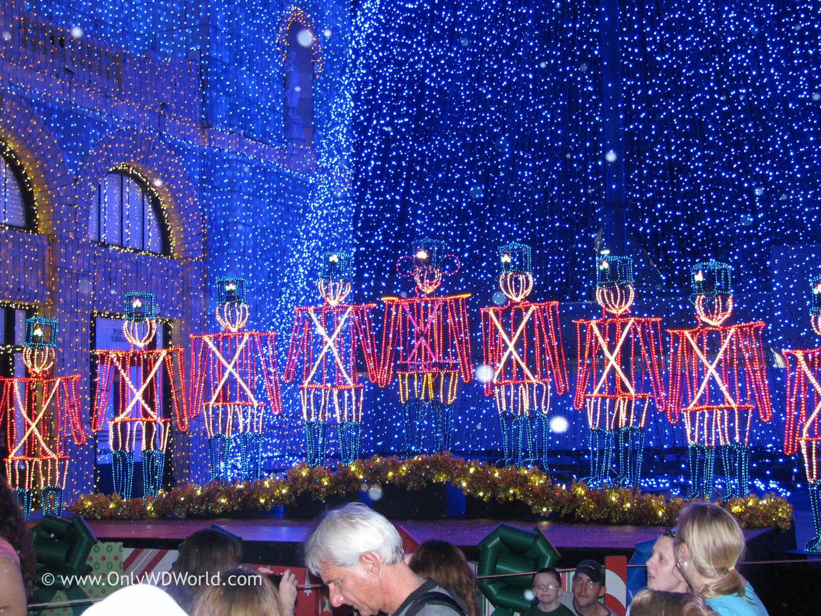 The Ultimate Christmas Lighting Display Osborne Family Spectacle of