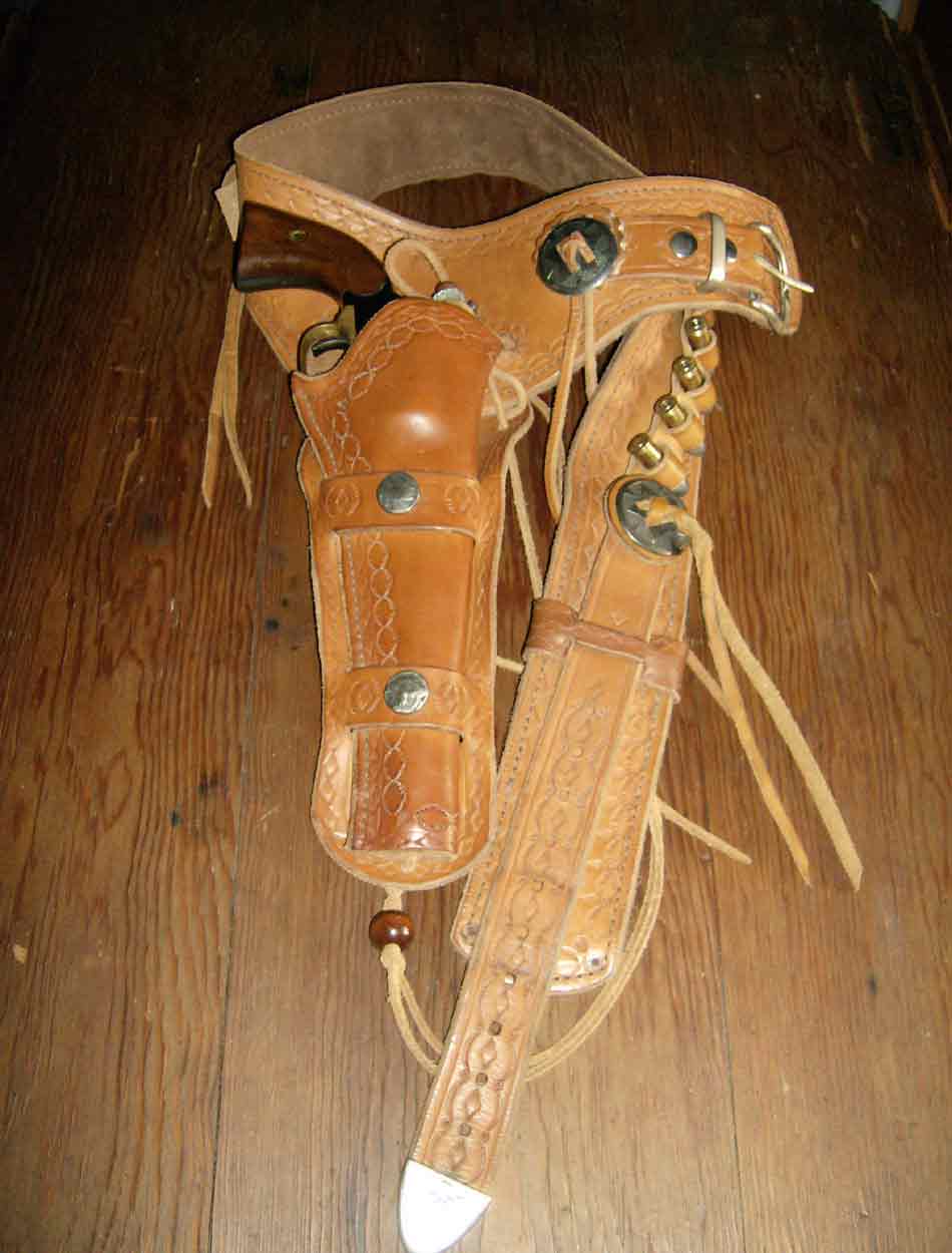 LES CUIRS GAUTIER. Artisan Français HOLSTER WESTERN ET MODERNE