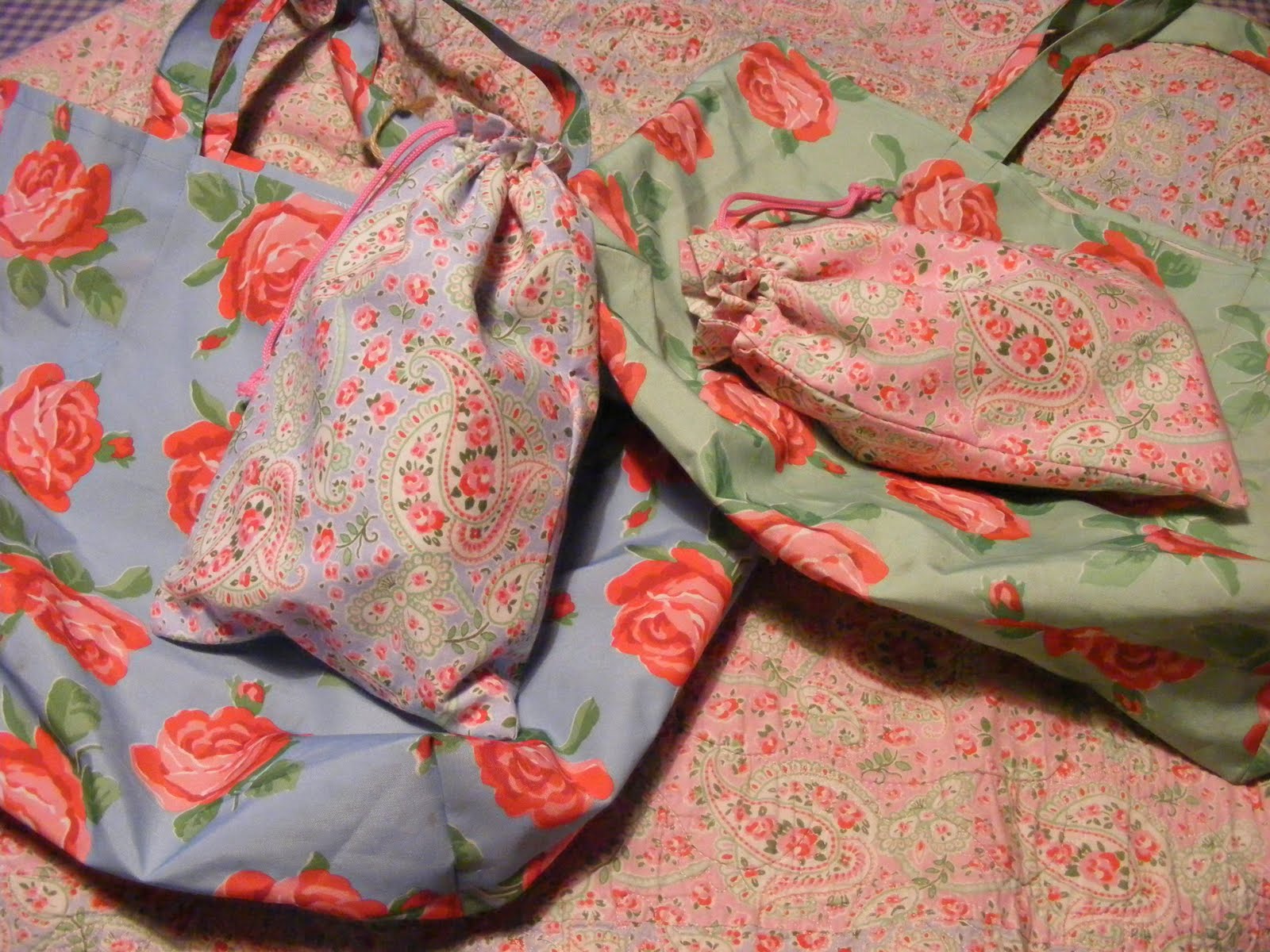 machinequilter Cath Kidston lunch Bags