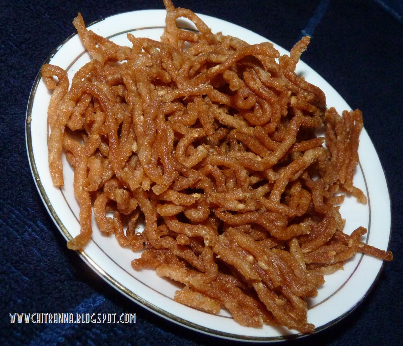 Chitranna: Akki Kare(Rice with cucumber savory)
