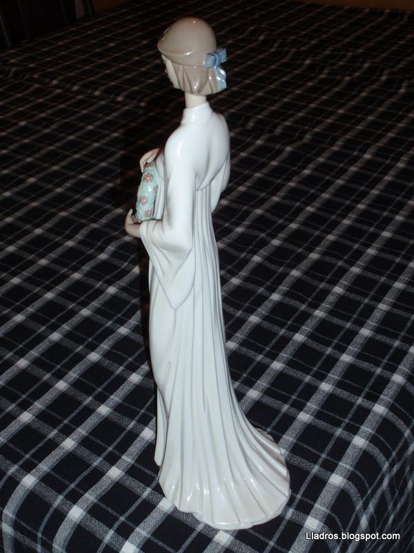 lladros Lladro Figurine 6377 Unity 14" Tall