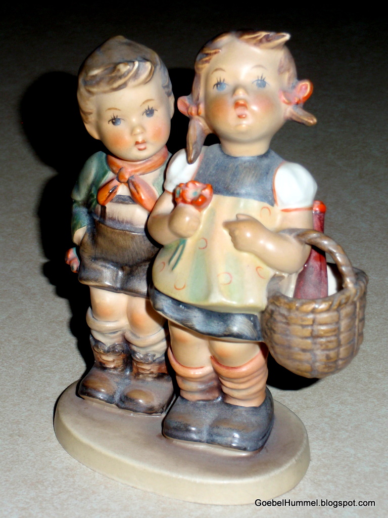 Goebel Hummel VINTAGE Hummel Figurine "To Market" 49/0 TMK 3