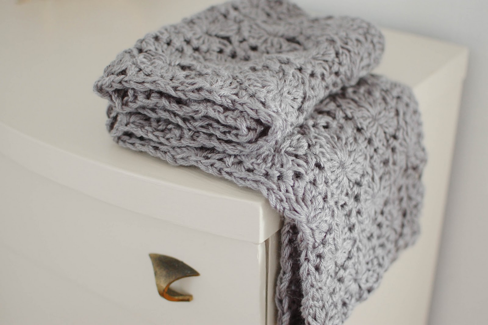 Knit a chunky scarf: free pattern :: allaboutyou.com