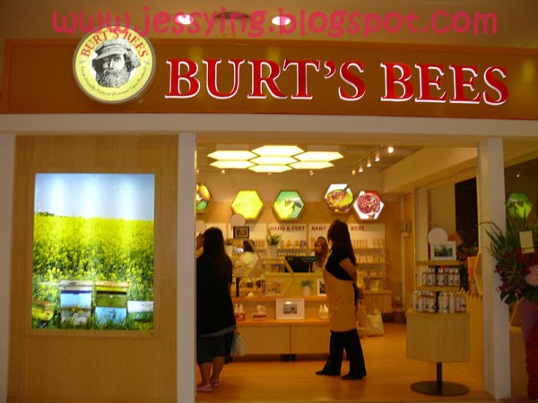 Tien Uittreksel Vertrouwen op Jessying - Malaysia Beauty Blog - Skin Care reviews, Make Up reviews and  latest beauty news in town!: Burt's Bee 1st store opening in The Curve.