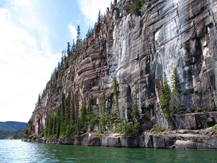 Thaydene Nene Kayak Trip to the Great Slave Lake Great Slave Lake