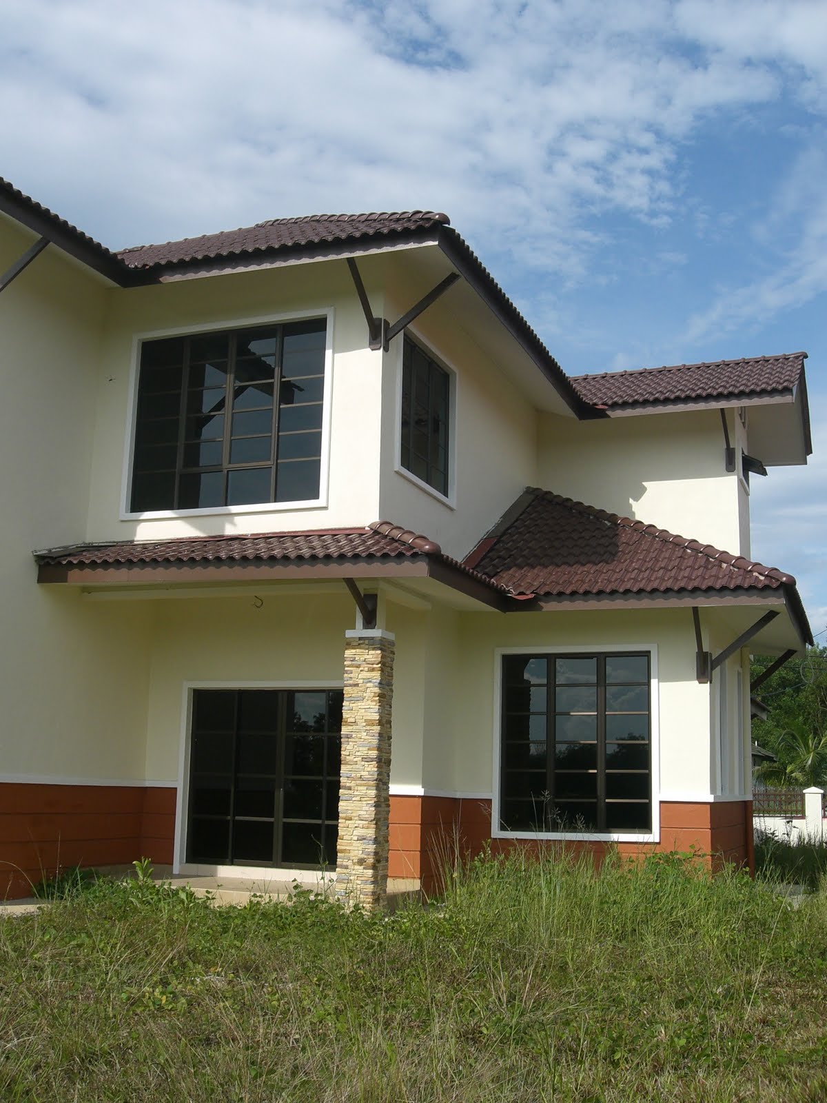 ~ NOTA RINGKAS ~ RUMAH BANGLO 2 TINGKAT UNTUK DIJUAL