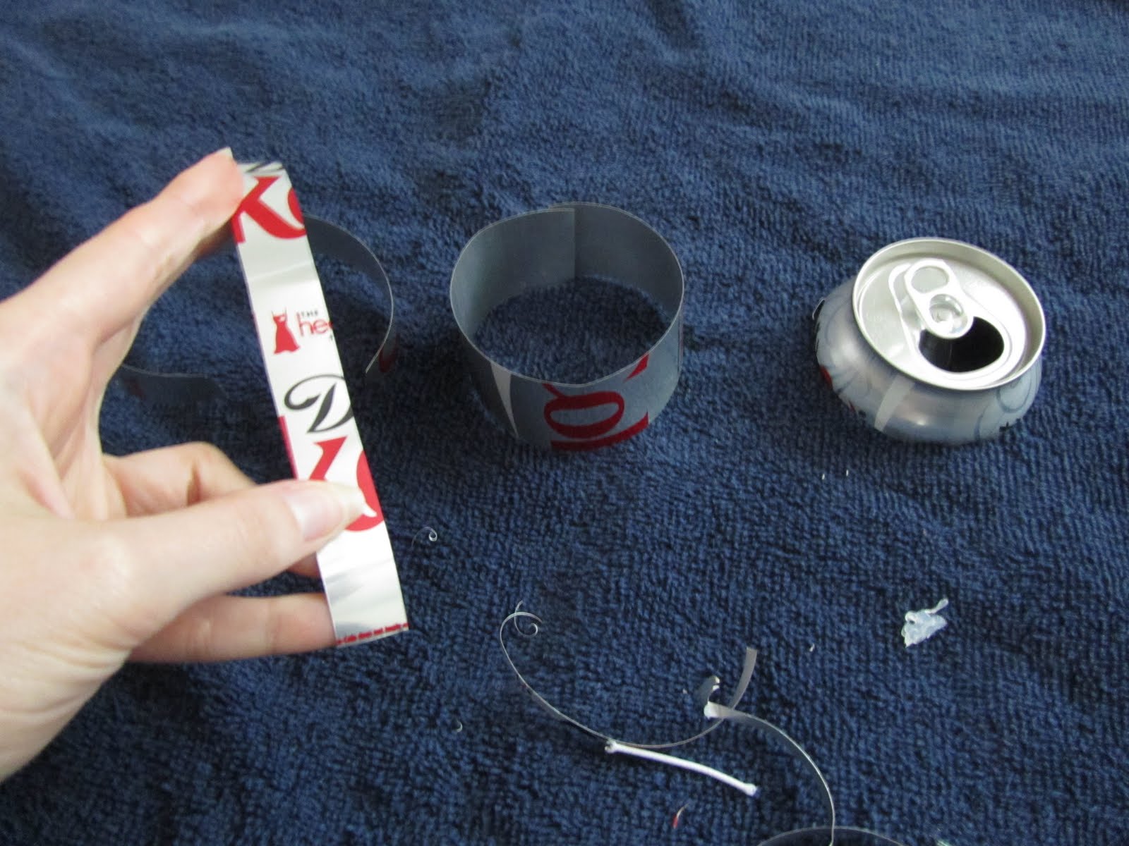 Twelve Crafts Till Christmas matching soda can ring tutorial