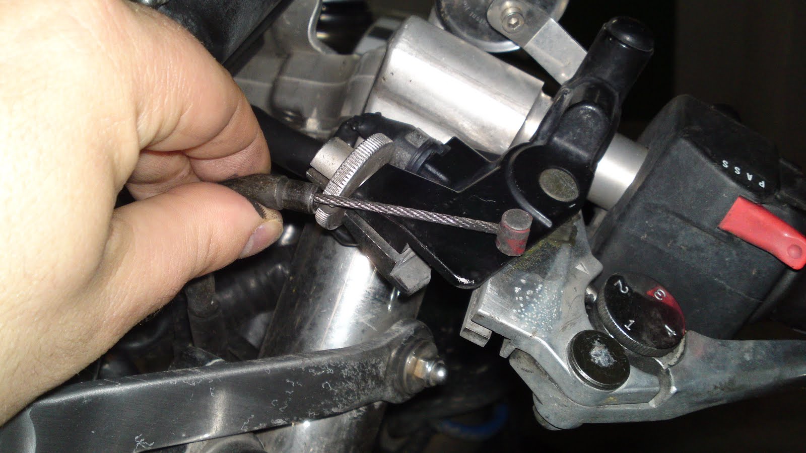 The Thruxtonian ASV brake and clutch levers