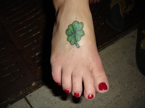 4 leaf clover tattoos. Clover Tattoos