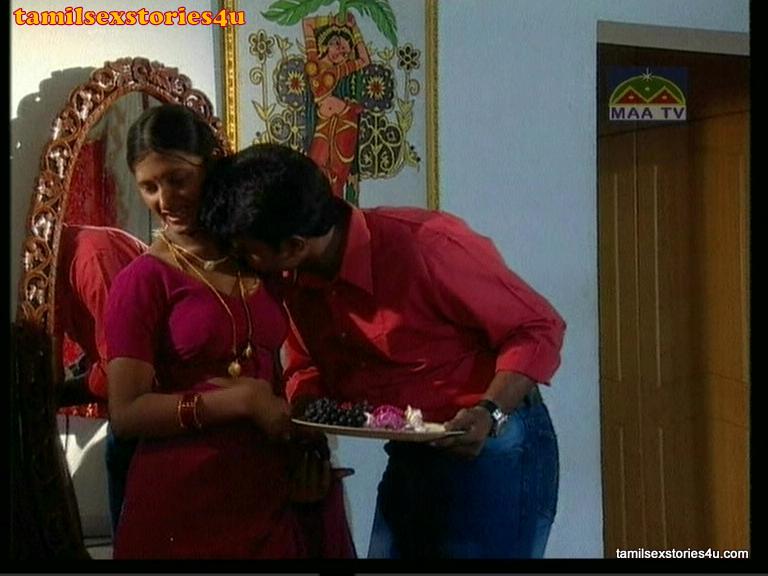 Hot Bed Room Scene In Maa Tv Downblouse1