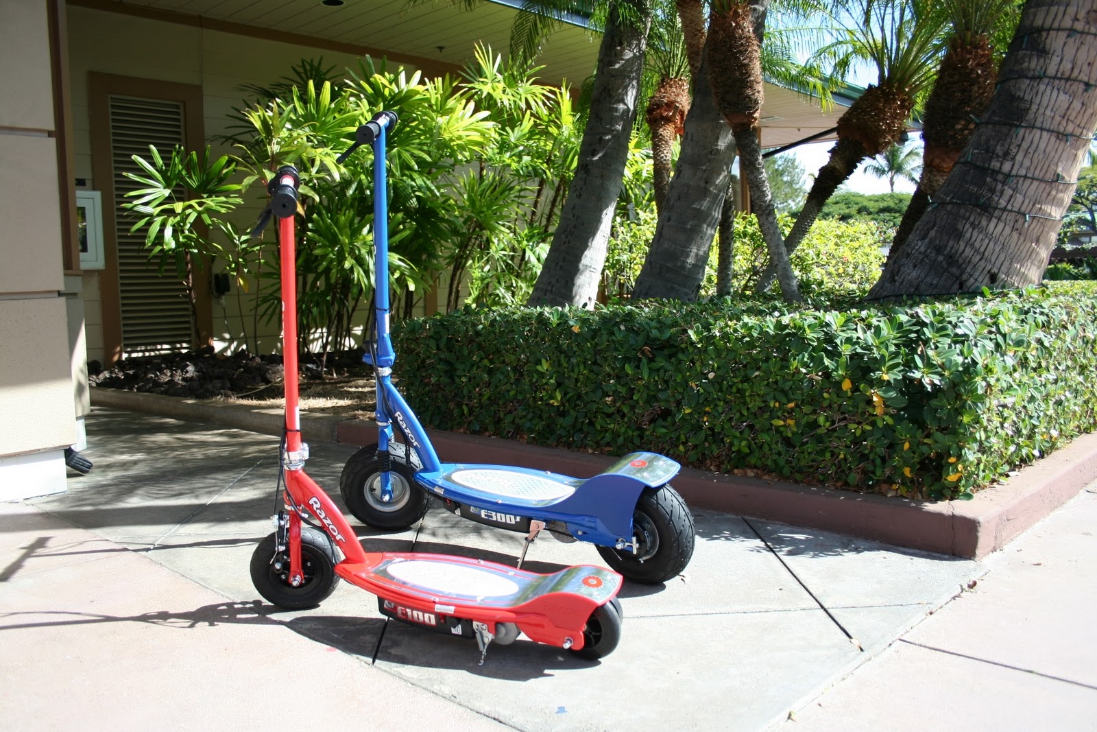 Big Island Motorcycle Co. Now Renting Electric Razor Scooters!