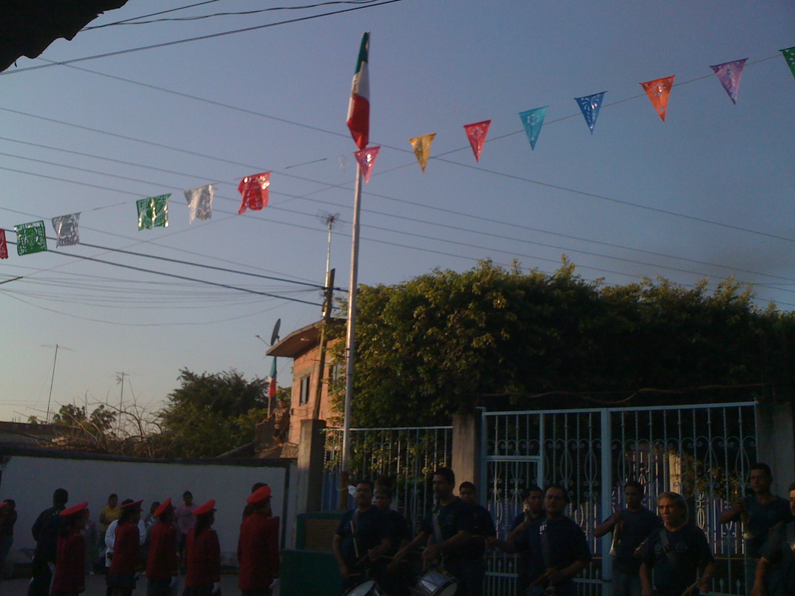 Regidor Enrique Pineda / Zacatepec: Honores a la Bandera en la colonia