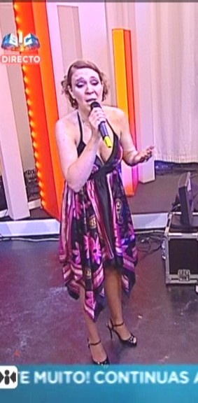 [ANA+FERREIRA-COMPANHIA+DAMOR-12-02-2010.jpg]