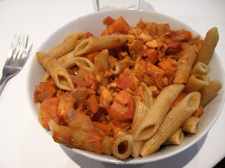 CIMG6860 - Min snabba tomatlax med fullkornspasta