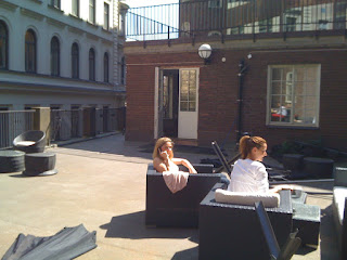 IMG_0117 - Härlig lunch ute i solen - Vilken livskvalité!