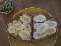 banan-+och+jordn%C3%B6tssm%C3%B6r+macka2 - Bananen är den godaste frukten enligt er - resultatet från fruktundersökningen
