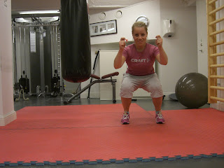 Kn%C3%A4b%C3%B6j - Härlig booty- och coreträning