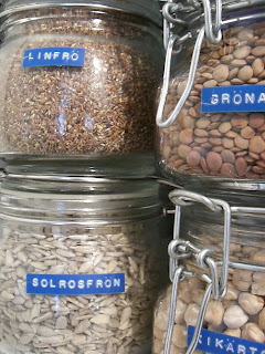 CIMG9490 - Påfyllt med frön, bönor, linser och rågflingor