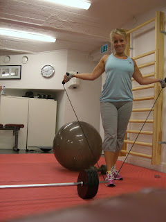 CIMG9629 - Styrketräning och lite hopprep