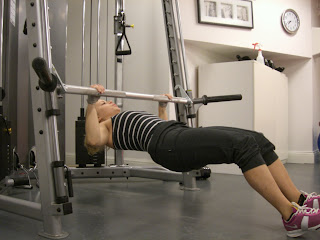 H%25C3%25A4ngande%2Brodd%2Bnere - Hängande rodd - styrketräningsövning