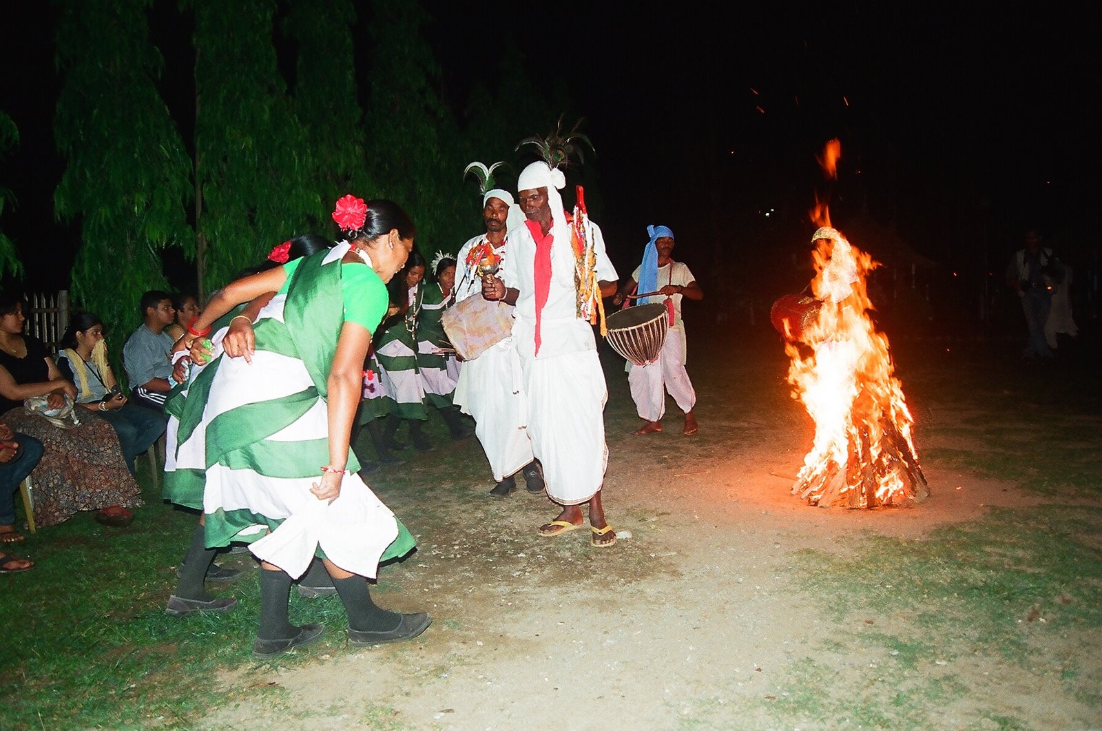 [Bengal_Tribals_Dance]