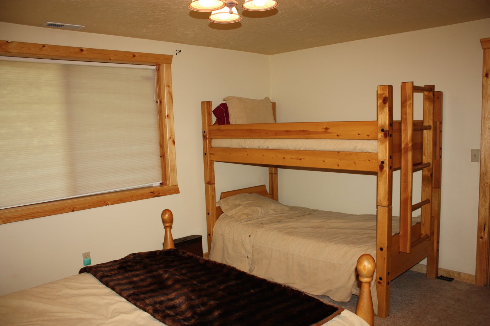 Timberlakes Cabin Beautiful Fully Furnished Log Cabin Great for