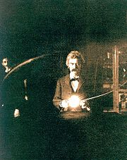 [180px-Twain_in_Tesla's_Lab.jpg]