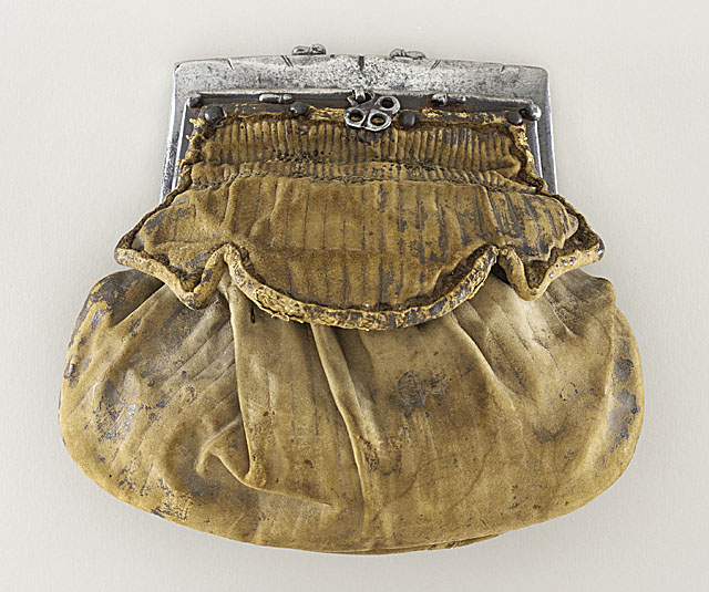 Vintage Rhapsody History of Handbags From the 14th Century to Today