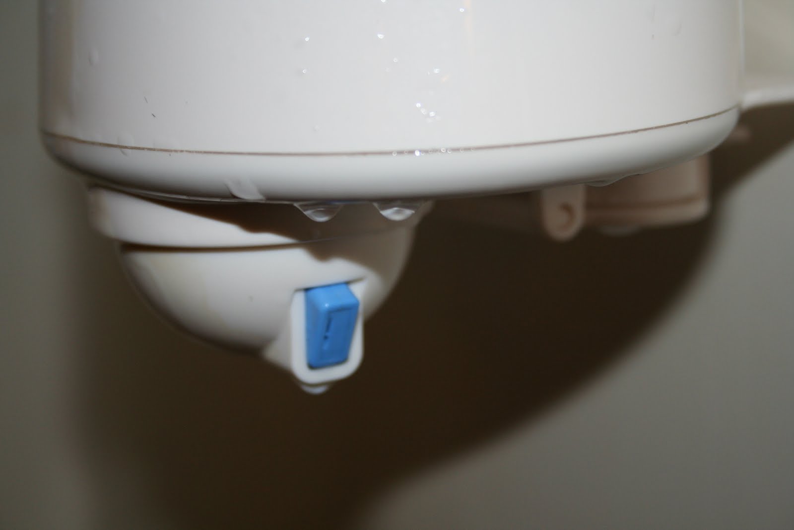 Woven by Words Scrubbing Bubbles Automatic Shower Cleaner Review